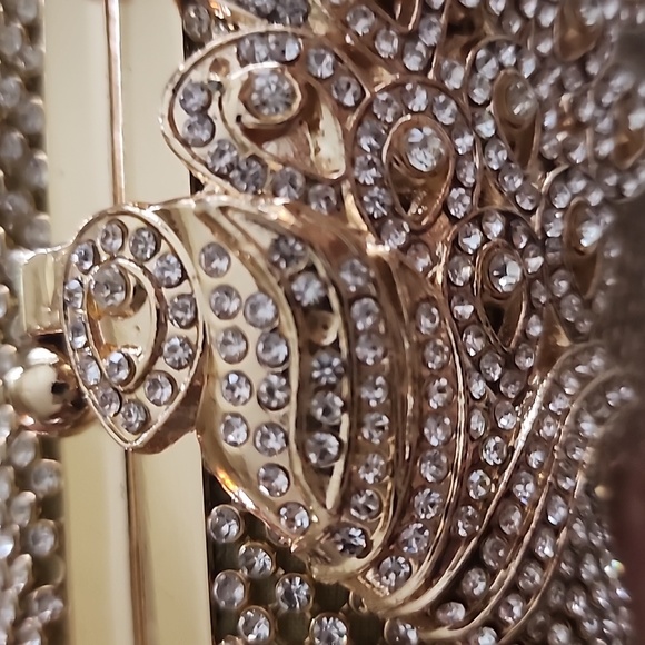 Clutch - Picture 9 of 10